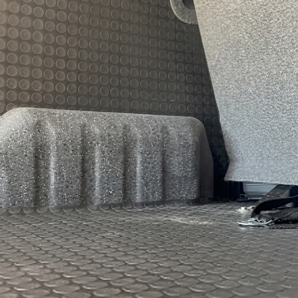 Trabajo de equipamiento 4x4 realizado por John Dalán #12